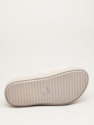 8 3