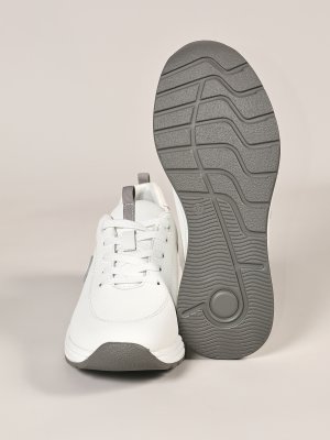 9 5