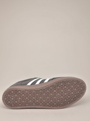 9 3
