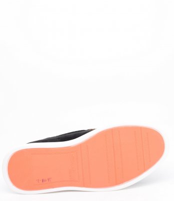 8 3