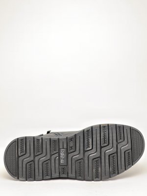 8 3